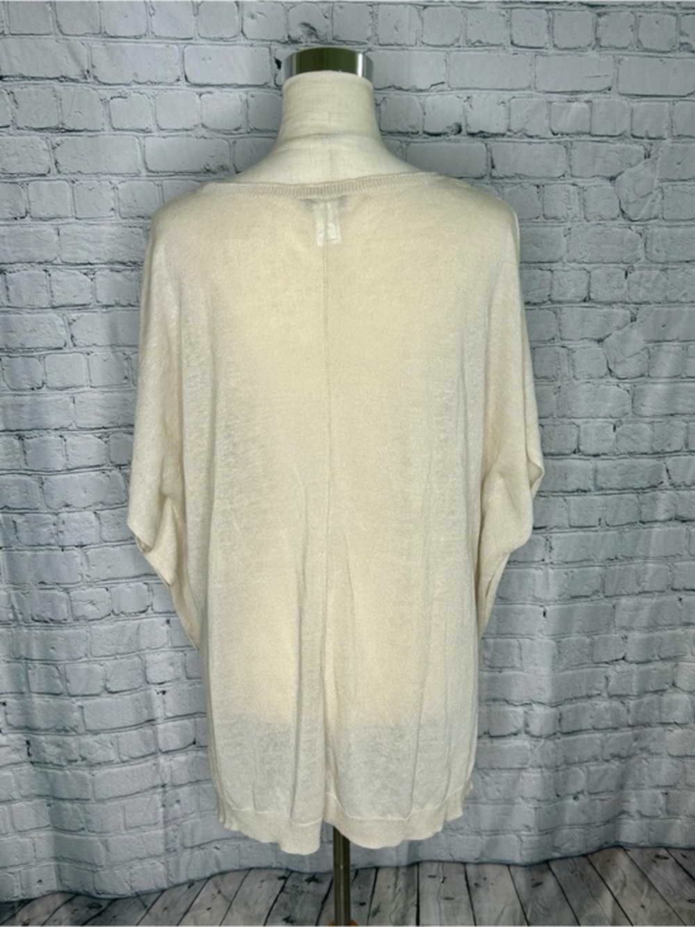 J Jill Sweater M/L Ivory Lightweight Oversized Tunic Dolman Sleeve Soft Knit Top - Picture 4 of 7